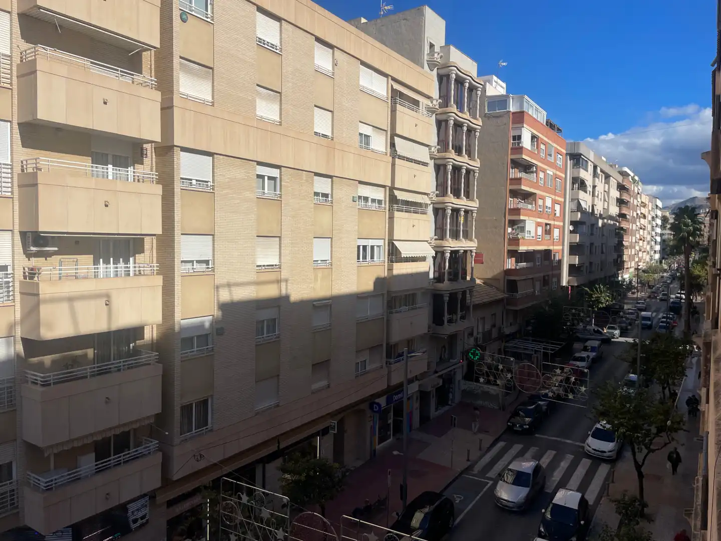 Vista exterior de Piso en venta en Elda con Aire acondicionado, Calefacción y Parquet