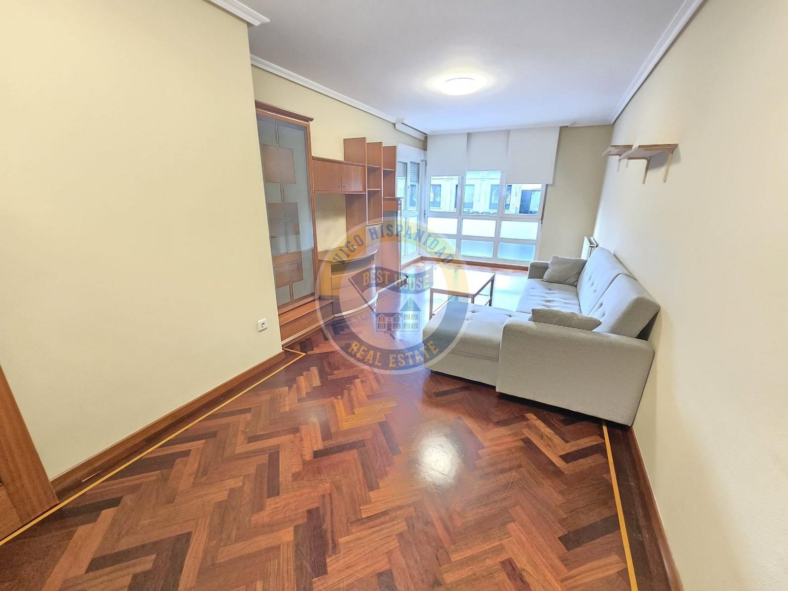 Living room of Apartment to rent in Vigo   with Heating and Parquet flooring