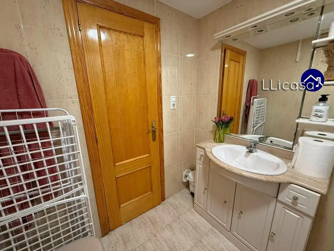 Bathroom of Flat for sale in Benaguasil, Valencia