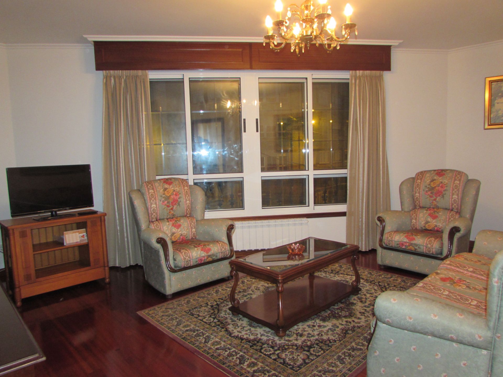 Sala d'estar de Pis en venda en Ferrol amb Calefacció, Parquet i Terrassa