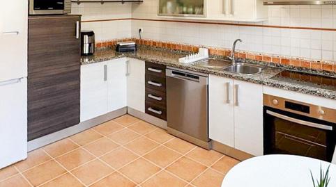 Foto 4 de Casa adosada en venta en Calle Mar  del Norte 46, 46, Jardines de Alhaurín - Huerta Alta - Fuensanguínea, Málaga