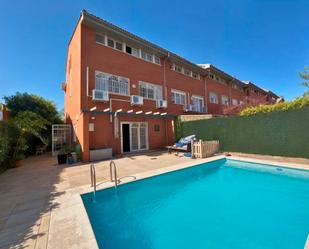 Swimming pool of House or chalet for sale in Paracuellos de Jarama  with Air Conditioner, Heating and Private garden