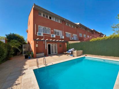 Piscina de Casa o xalet en venda en Paracuellos de Jarama amb Aire condicionat, Calefacció i Jardí privat