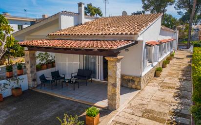 Vista exterior de Casa o xalet en venda en Alcúdia amb Aire condicionat, Jardí privat i Piscina