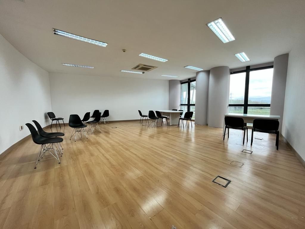 Oficina en venda a Los Barrios