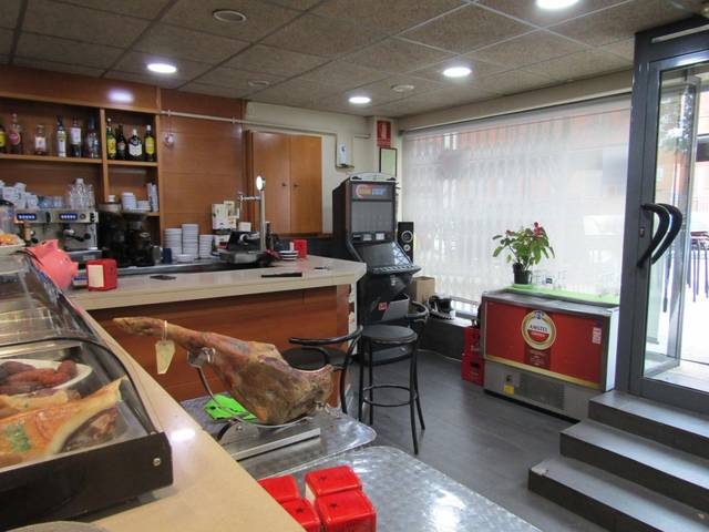 Local comercial en Alquiler en Els Canyars
