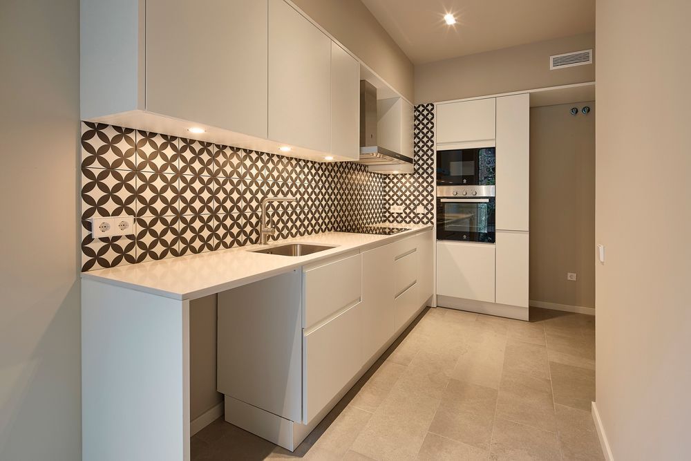 Cocina de Piso de alquiler en  Barcelona Capital con Terraza y Piscina comunitaria