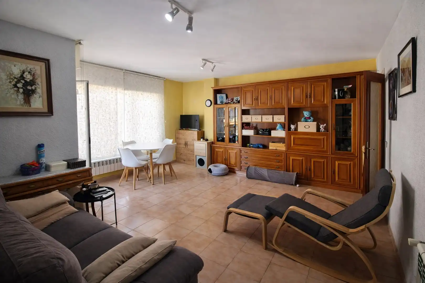 Living room of Flat for sale in Figueres  with Heating and Storage room