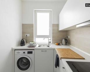 Kitchen of Apartment to share in  Madrid Capital  with Air Conditioner, Heating and Terrace