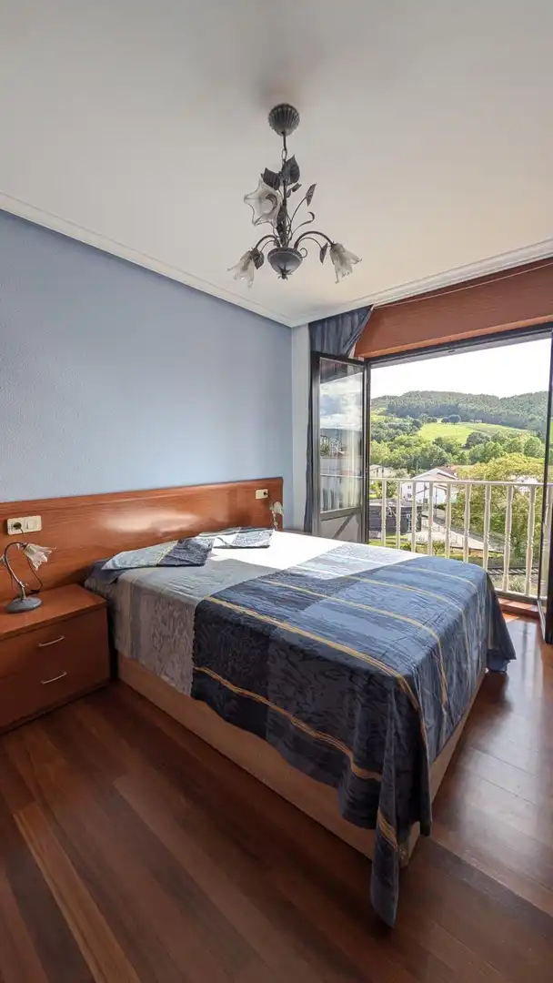 Habitación de Piso de alquiler en Piélagos con Calefacción, Terraza y Amueblado