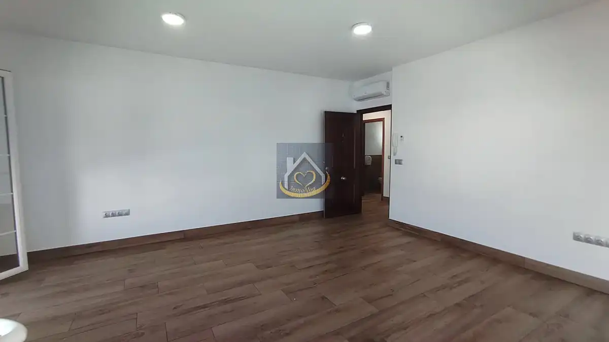 Office for rent in Cartaya  with Air Conditioner and Balcony