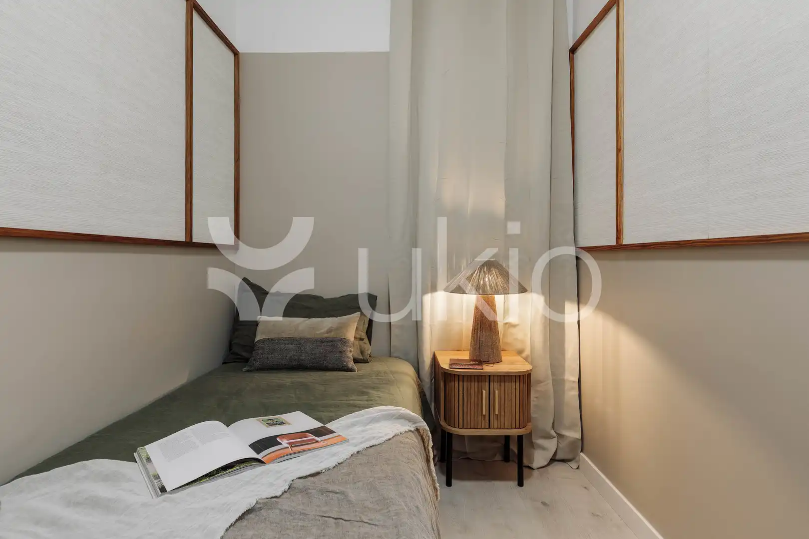 Habitación de Apartamento de alquiler en Barcelona con Aire acondicionado, Calefacción y Amueblado