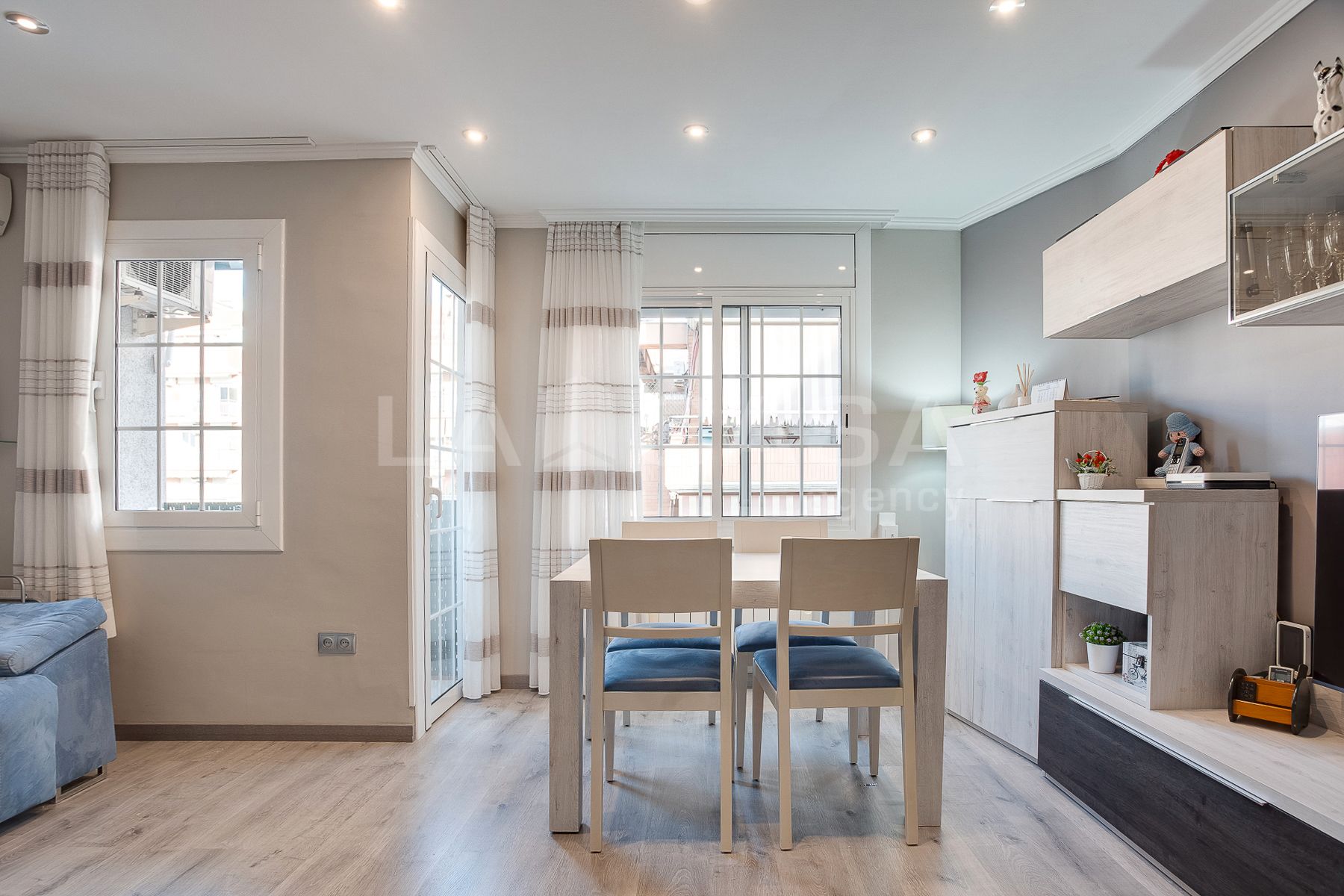 Dining room of Flat for sale in Badalona