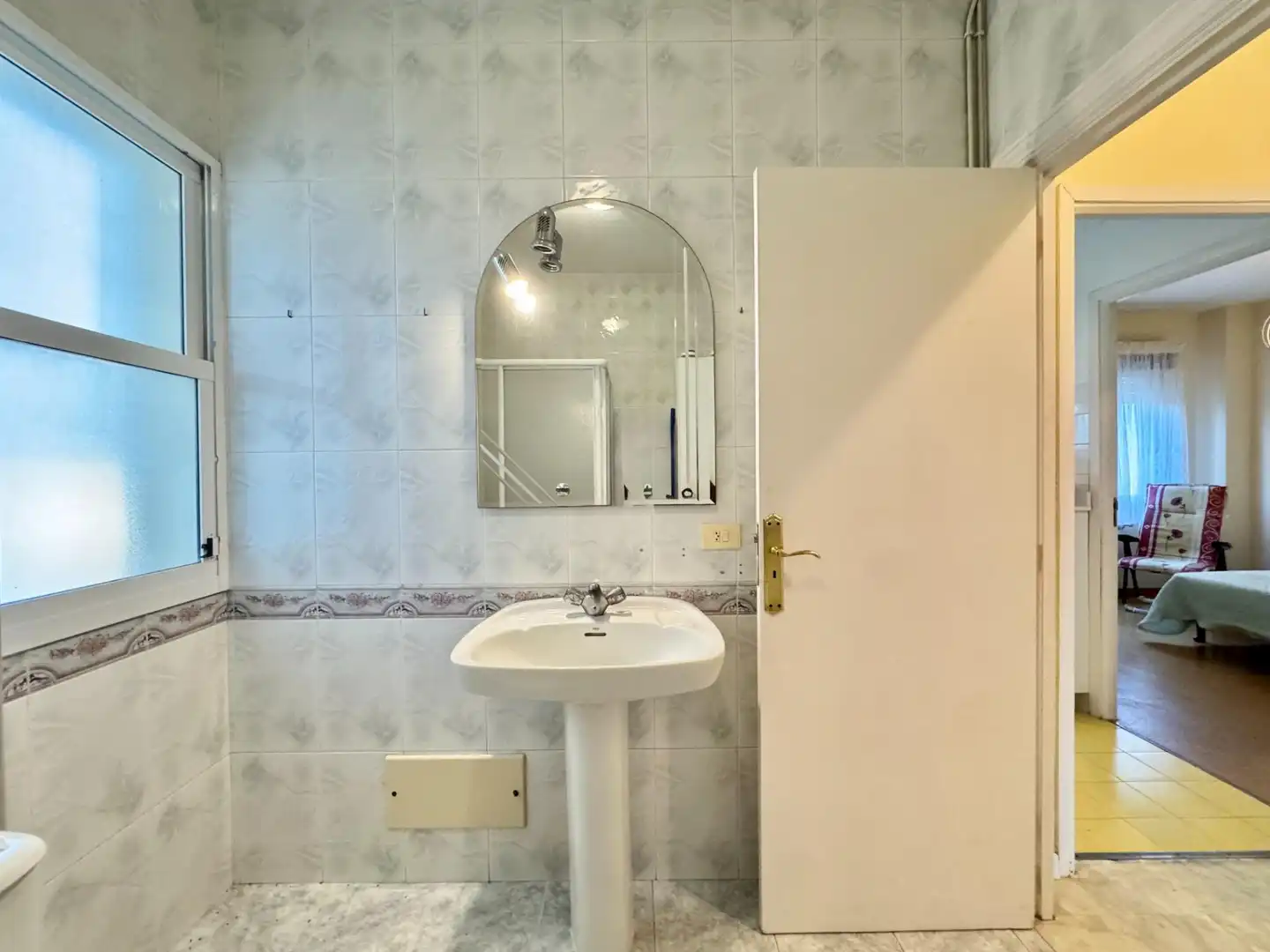 Baño de Piso en venta en Vilanova de Arousa con Calefacción, Terraza y Amueblado