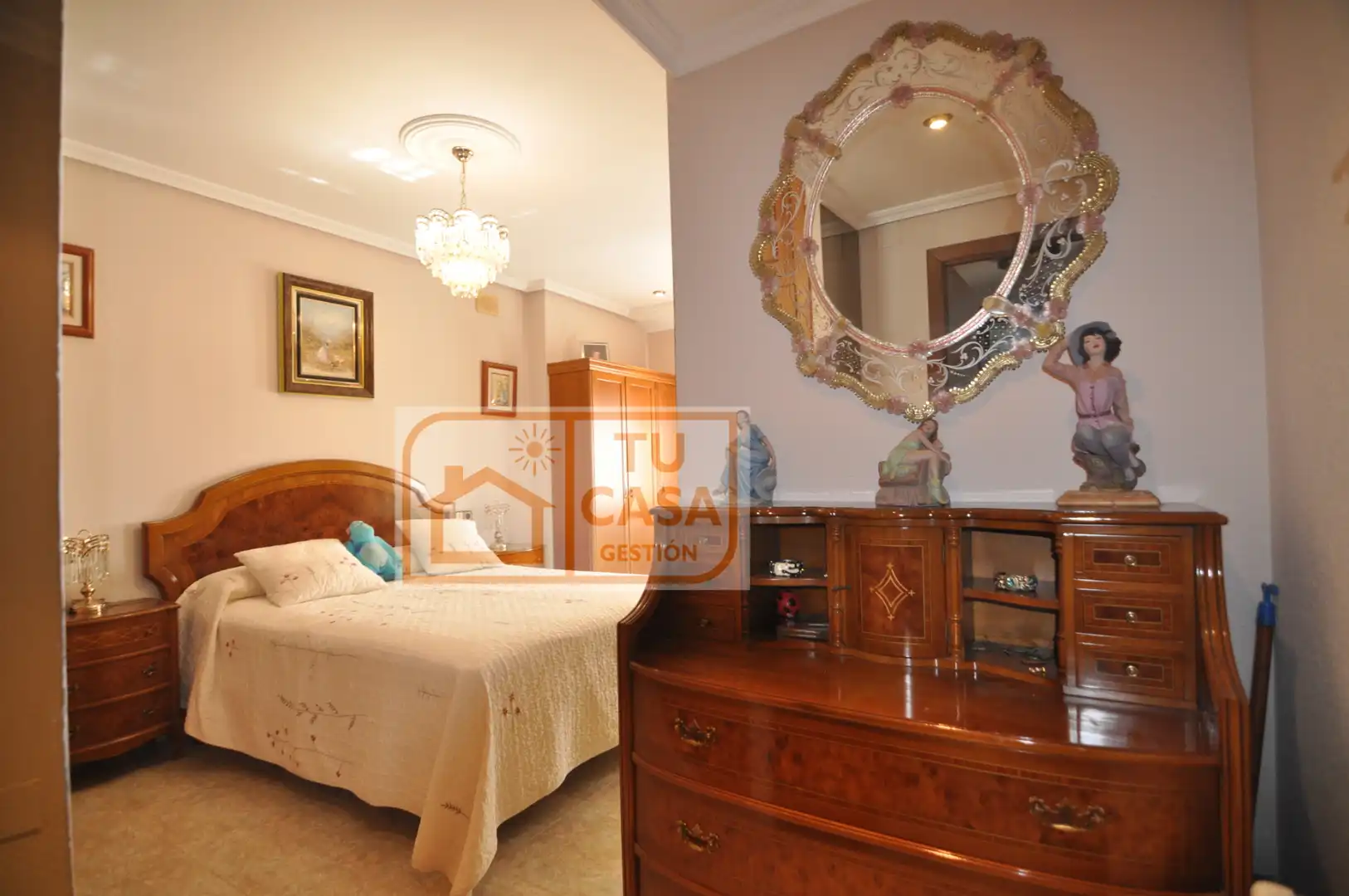 Terraced house with terrace for sale in Calle Carolina Coronado, imagen 16