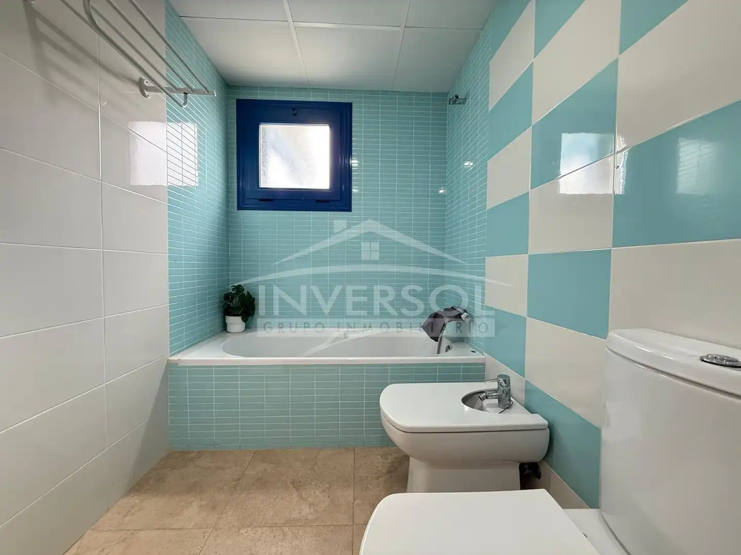 Badezimmer von Dachboden zum Verkauf in El Ejido mit Klimaanlage, Heizung und Terrasse