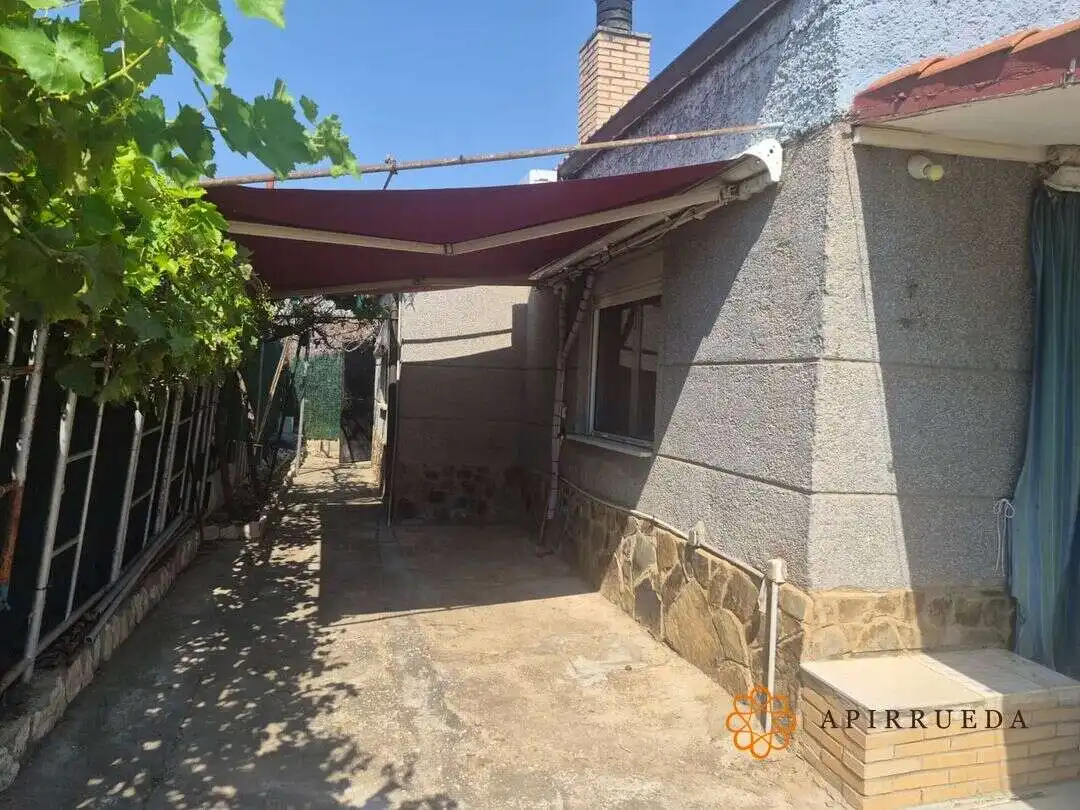 Garden of Houses for sale in Alforque  with Air Conditioner, Heating and Storage room