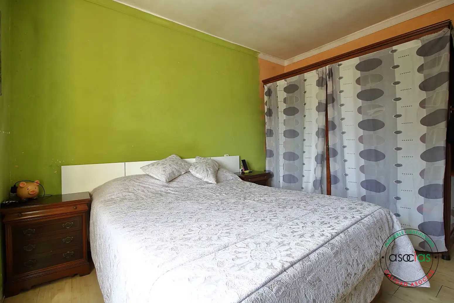 Dormitori de Casa o xalet en venda en Gijón  amb Calefacció