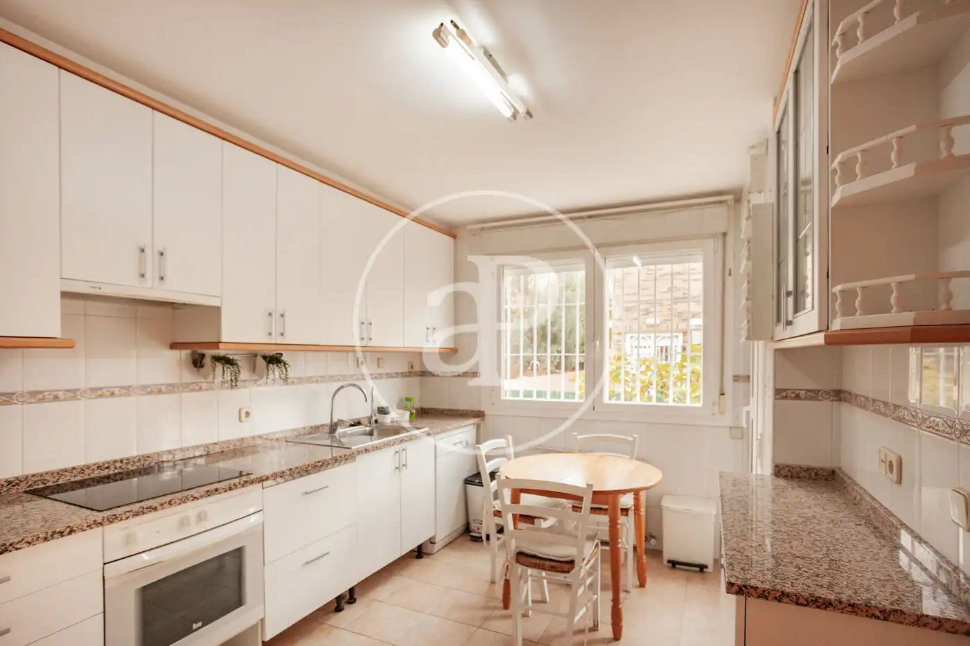 Kitchen of Houses for rent in Madrid  with Air Conditioner, Heating and Private garden