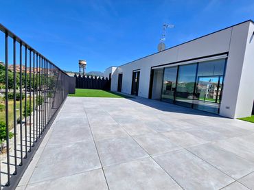 Duplex avec balcon à vendre à Taradell