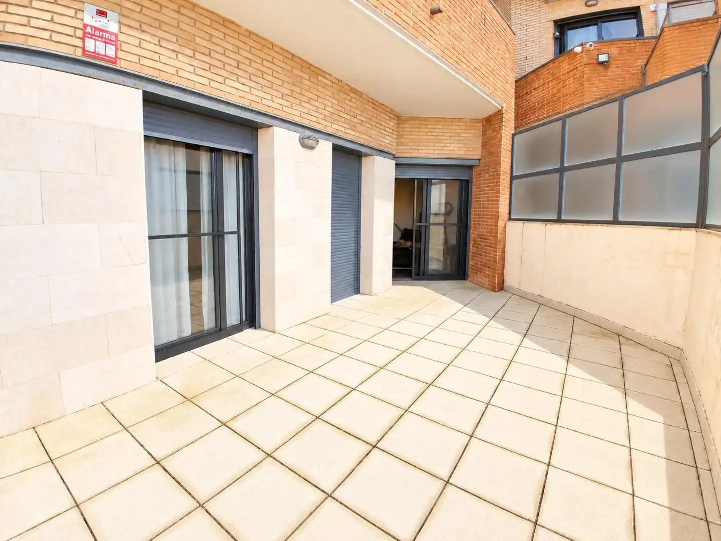Terraza de Apartamento en venta en Deltebre con Terraza, Amueblado y Piscina comunitaria
