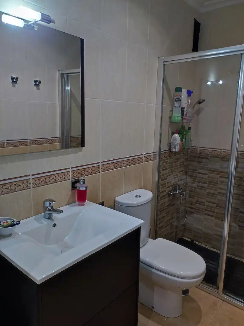 Bathroom of Duplexes for sale in Hellín  with Air Conditioner, Heating and Parquet flooring