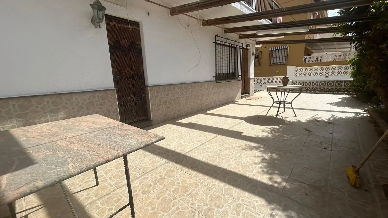 Maison jumelée avec terrasse à vendre à El Hornillo