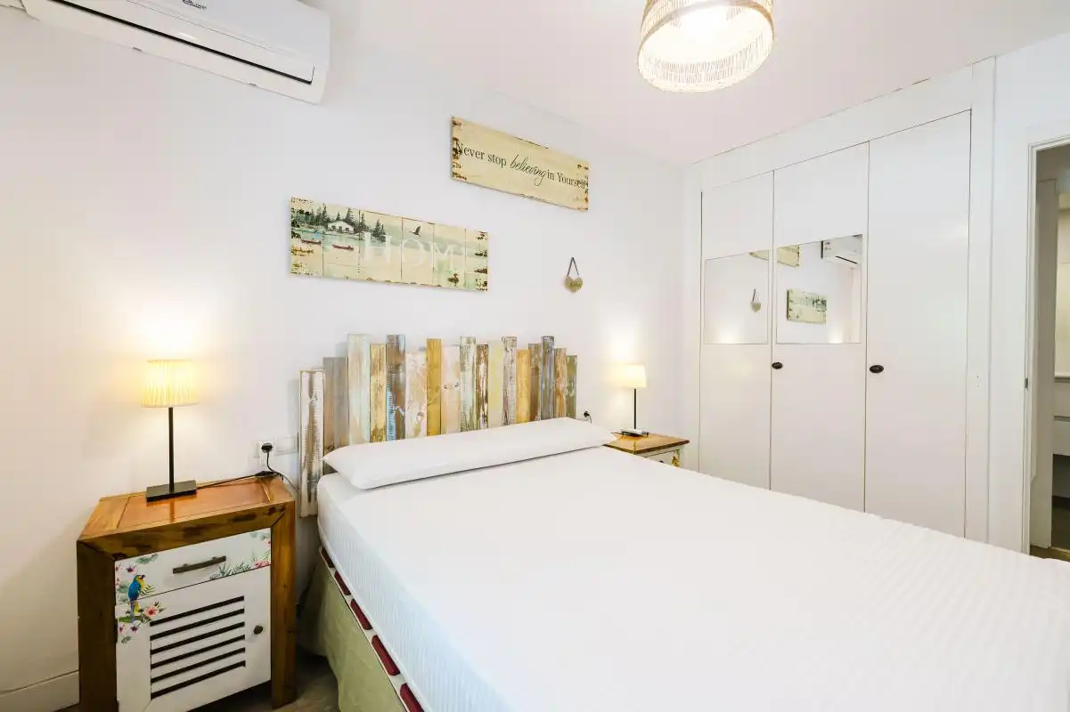 Habitación de Piso en venta en Torremolinos con Aire acondicionado, Calefacción y Jardín privado