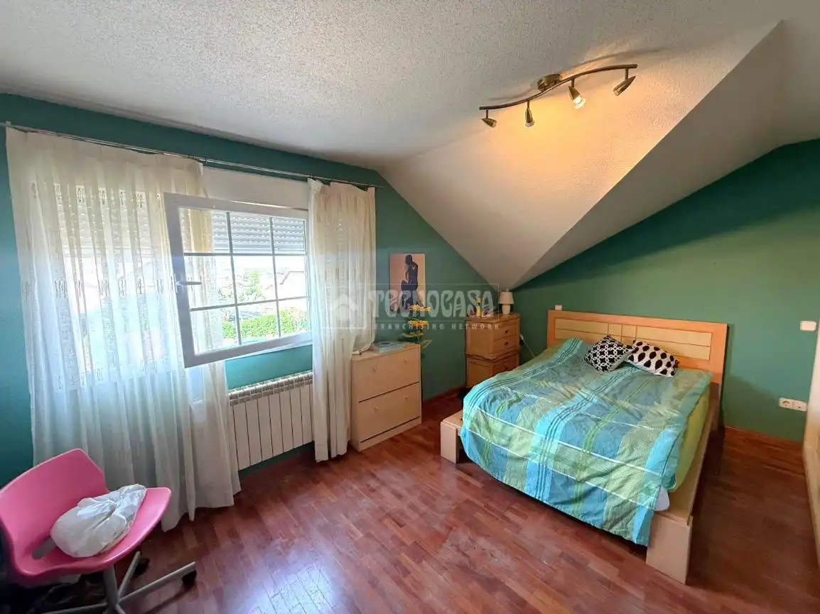 Habitación de Casa adosada en venta en Seseña con Aire acondicionado
