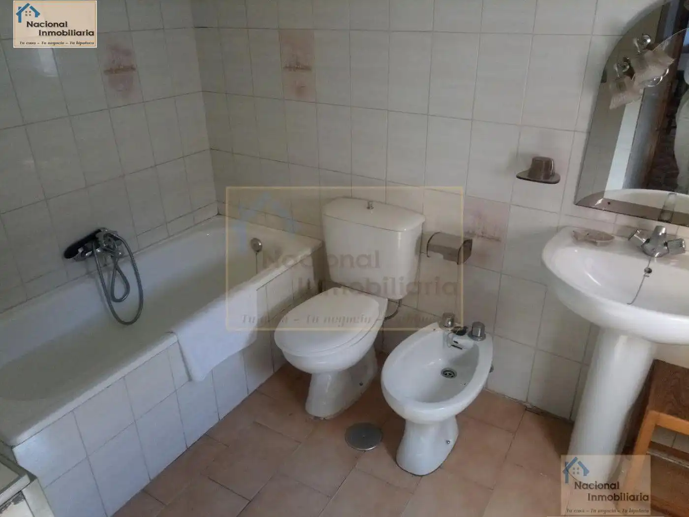 Bany de Casa o xalet en venda en Torre Val de San Pedro amb Calefacció, Moblat i Alarma