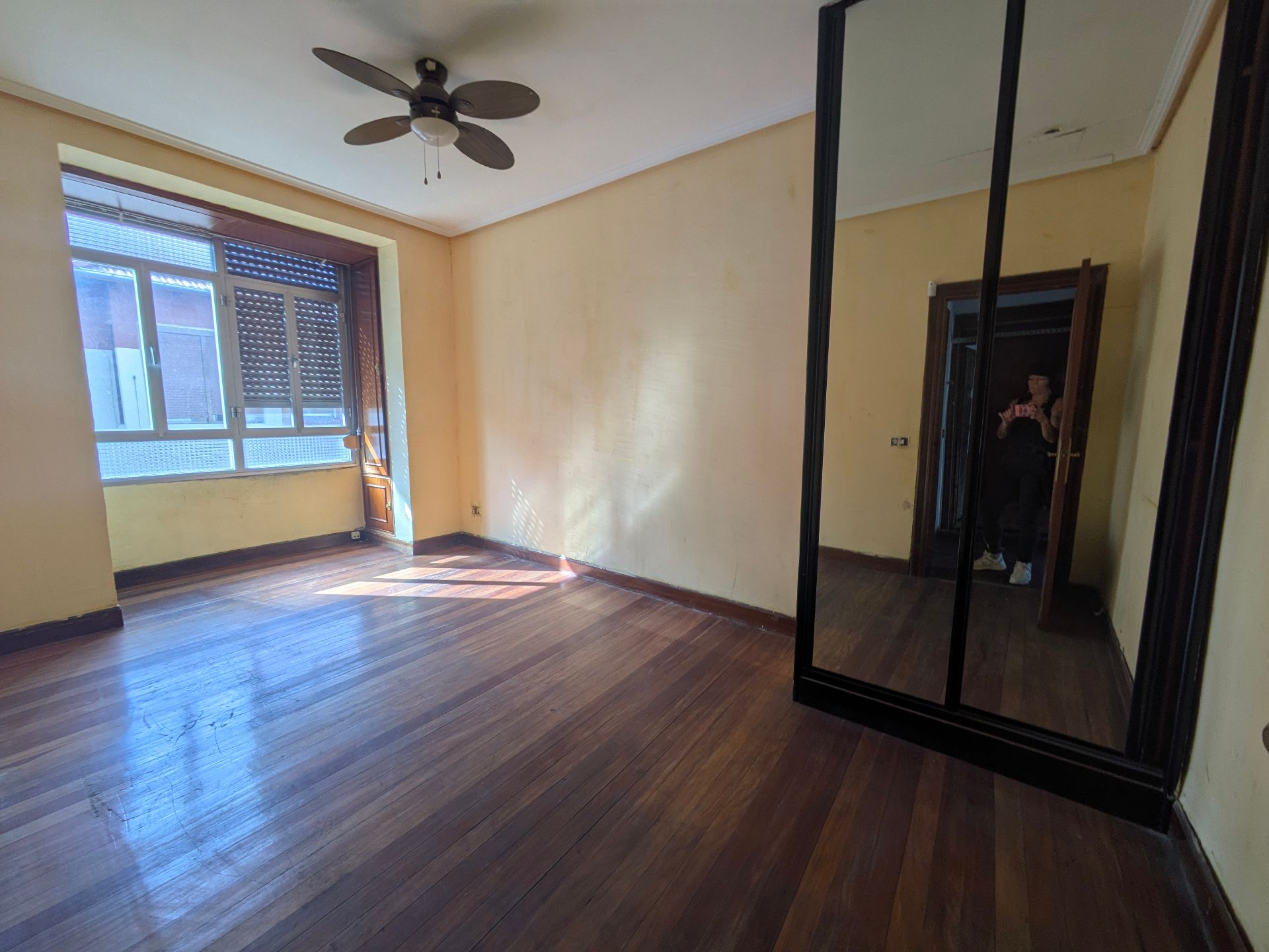 Bedroom of Flat for sale in Barakaldo 