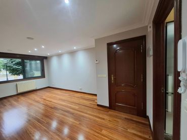 Piso con ascensor en venta en Avenida da Hispanidade