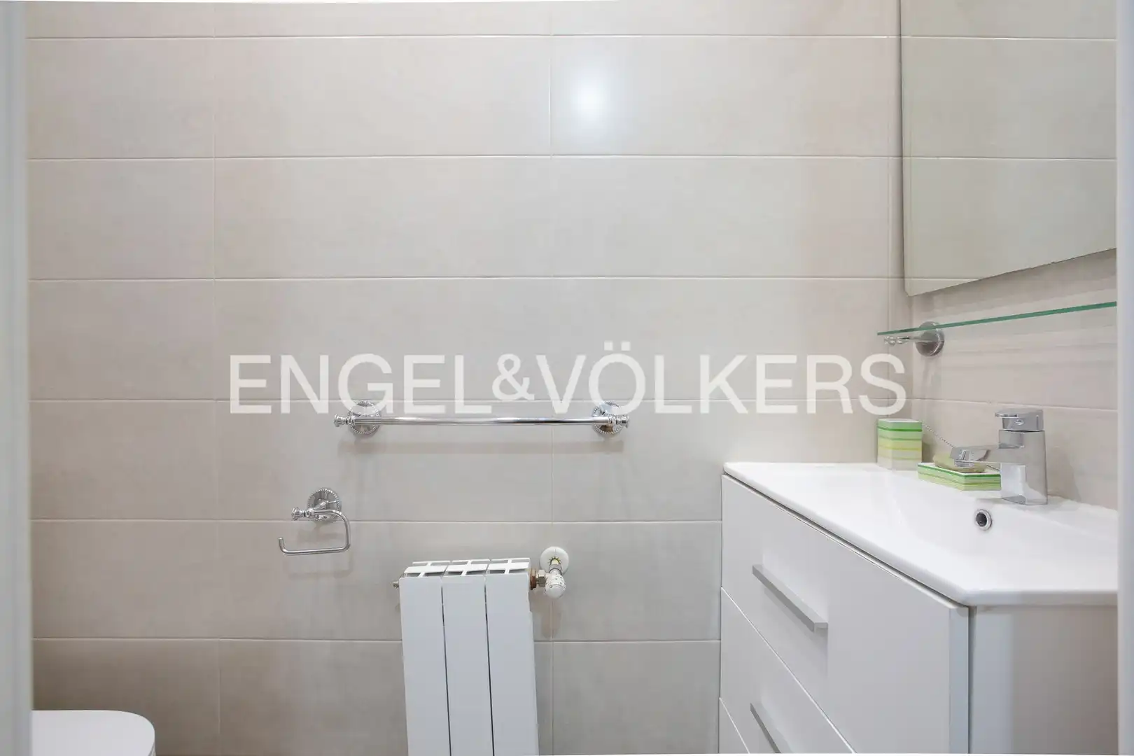 Baño de Piso en venta en Bilbao  con Calefacción y Balcón