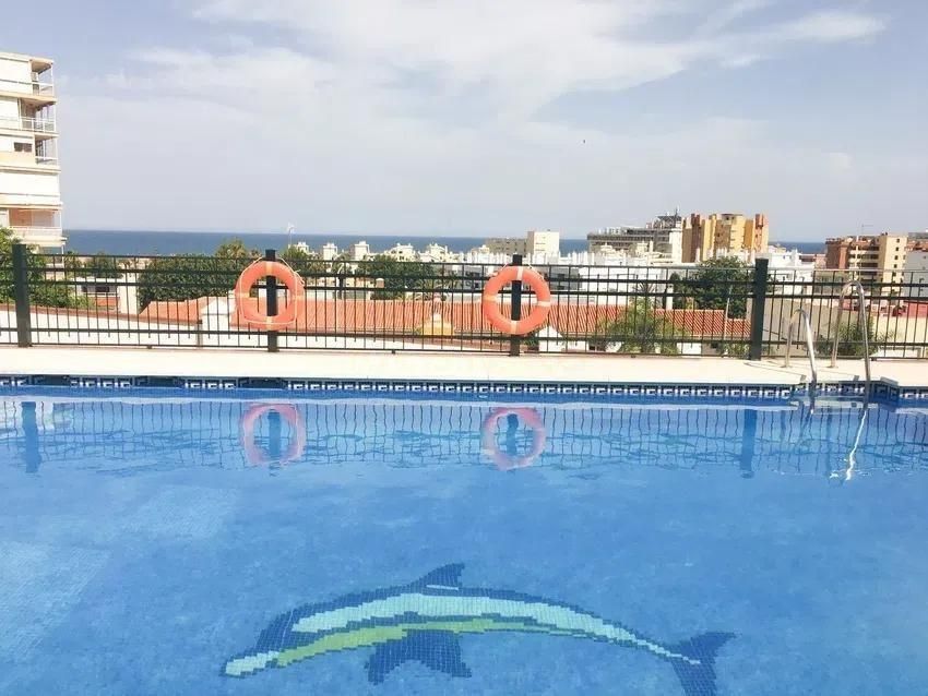 Swimming pool of Flat to rent in Torremolinos  with Air Conditioner, Terrace and Balcony
