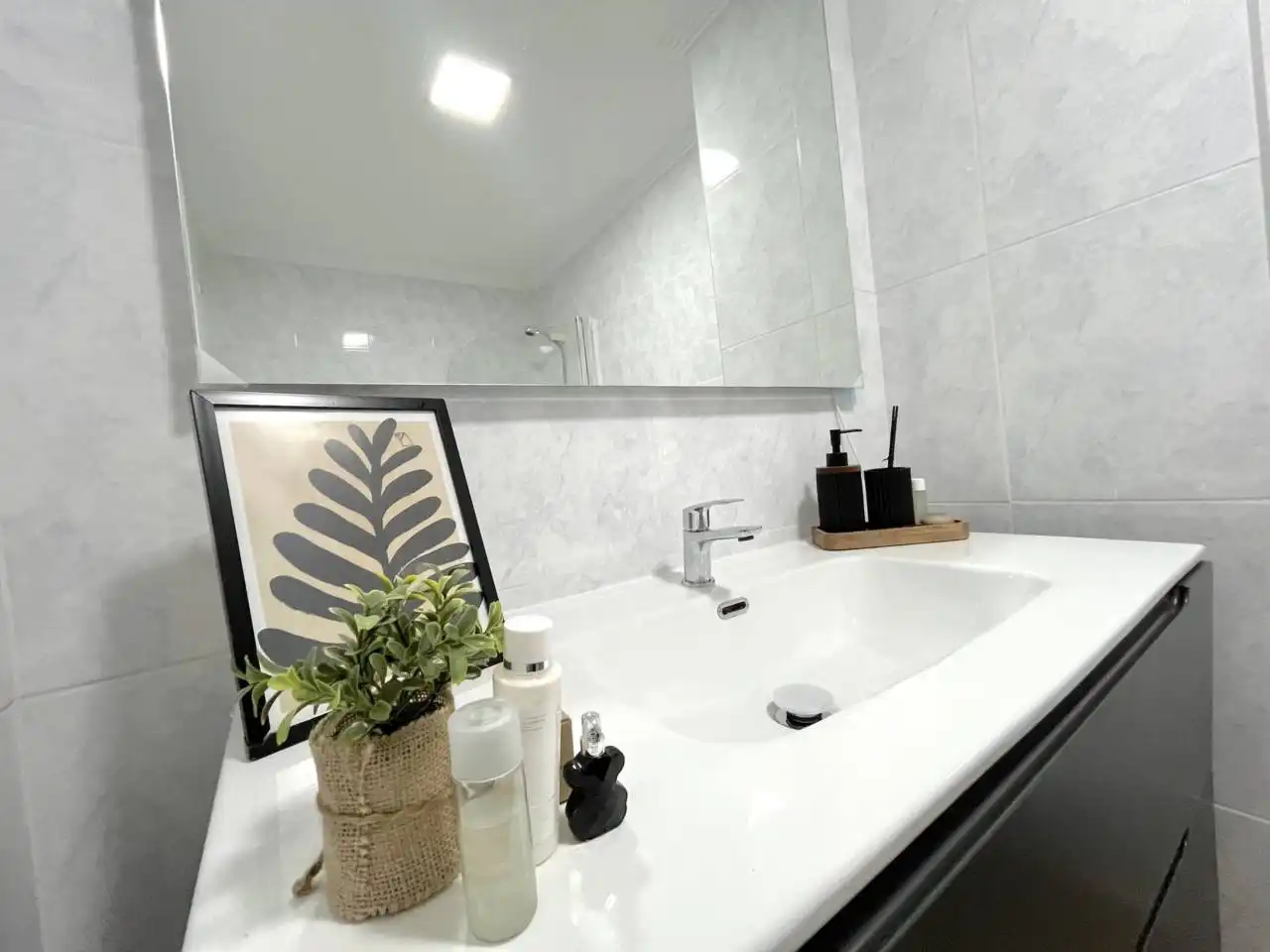 Bathroom of Flat for sale in Bilbao   with Heating and Storage room