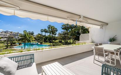 Terrassa de Apartament en venda en Marbella amb Terrassa, Traster i Piscina