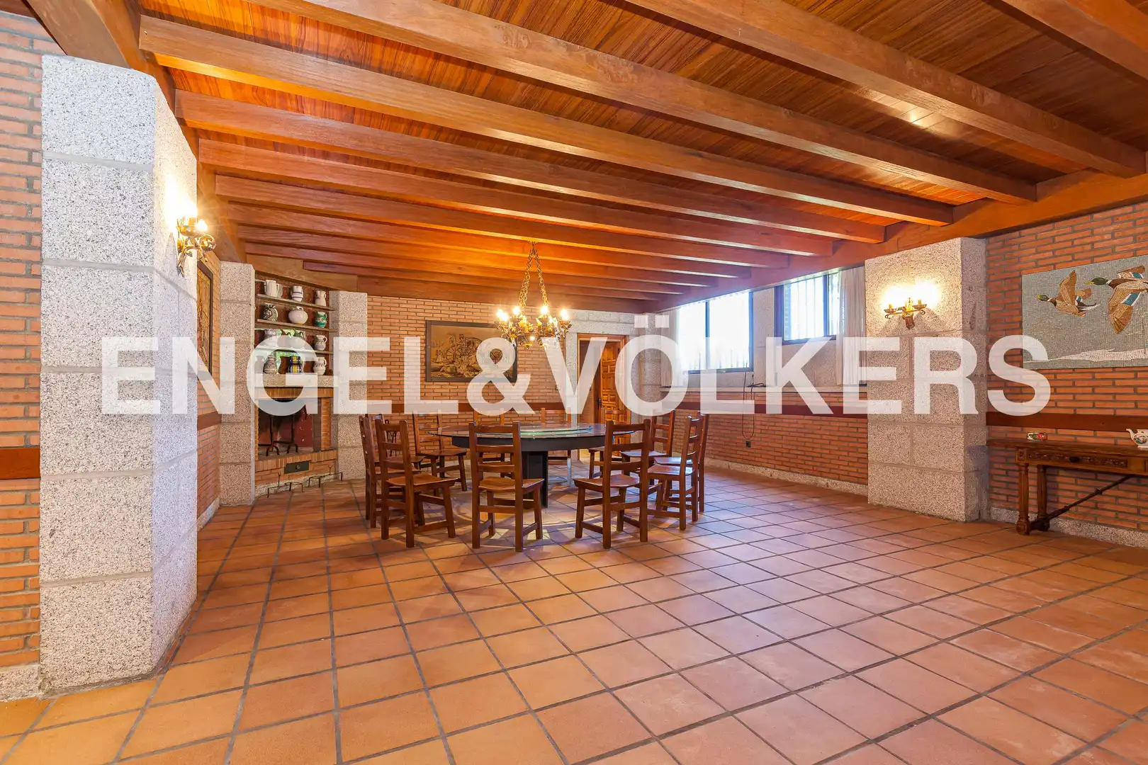 Comedor de Casa o chalet en venta en San Lorenzo de El Escorial con Calefacción