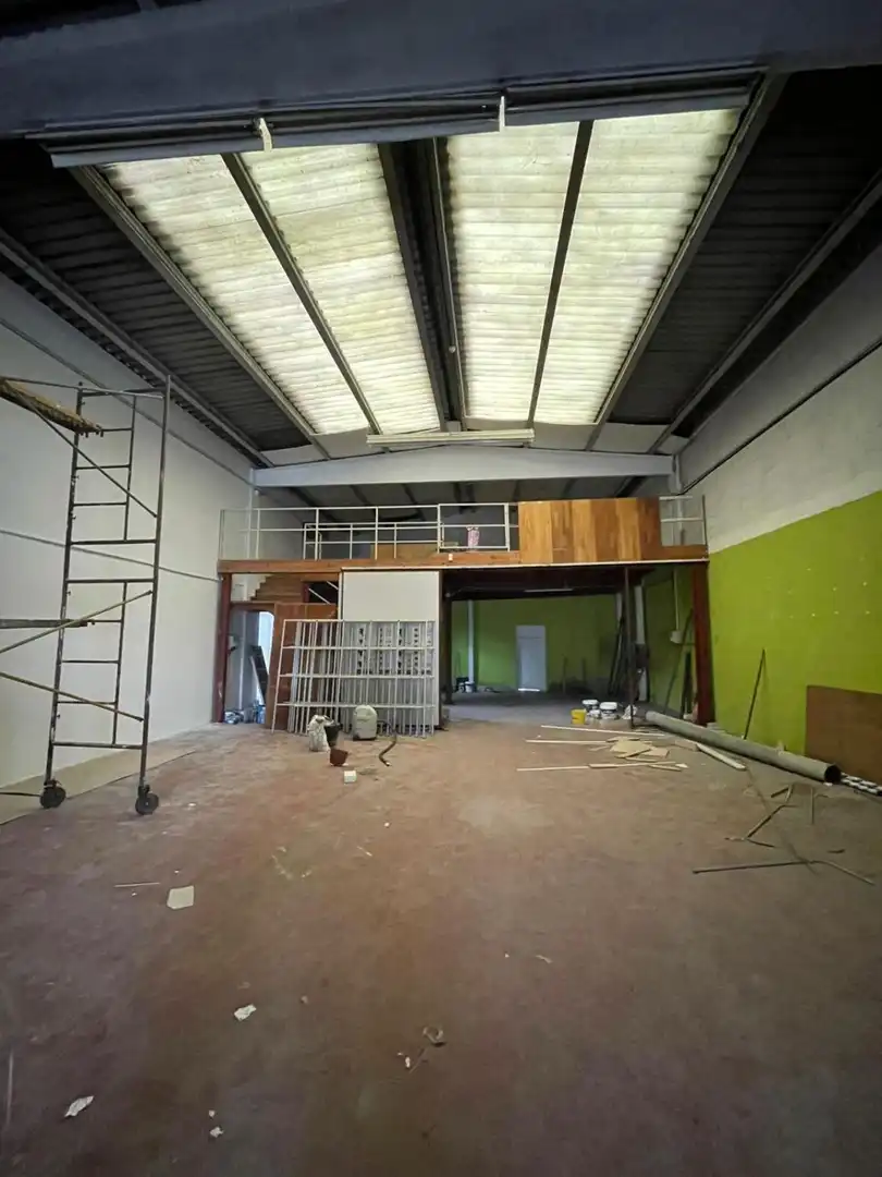 Industrial buildings for rent in Betanzos