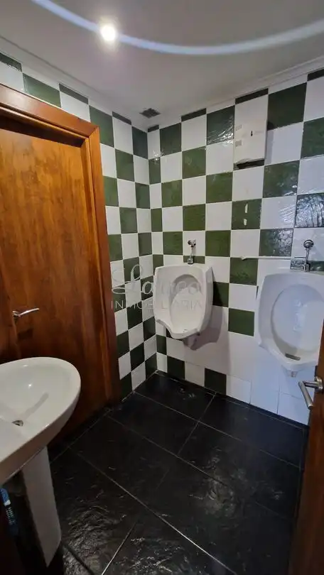 Badezimmer von Geschaftsraum zum Verkauf in Igorre mit Klimaanlage und Möbliert