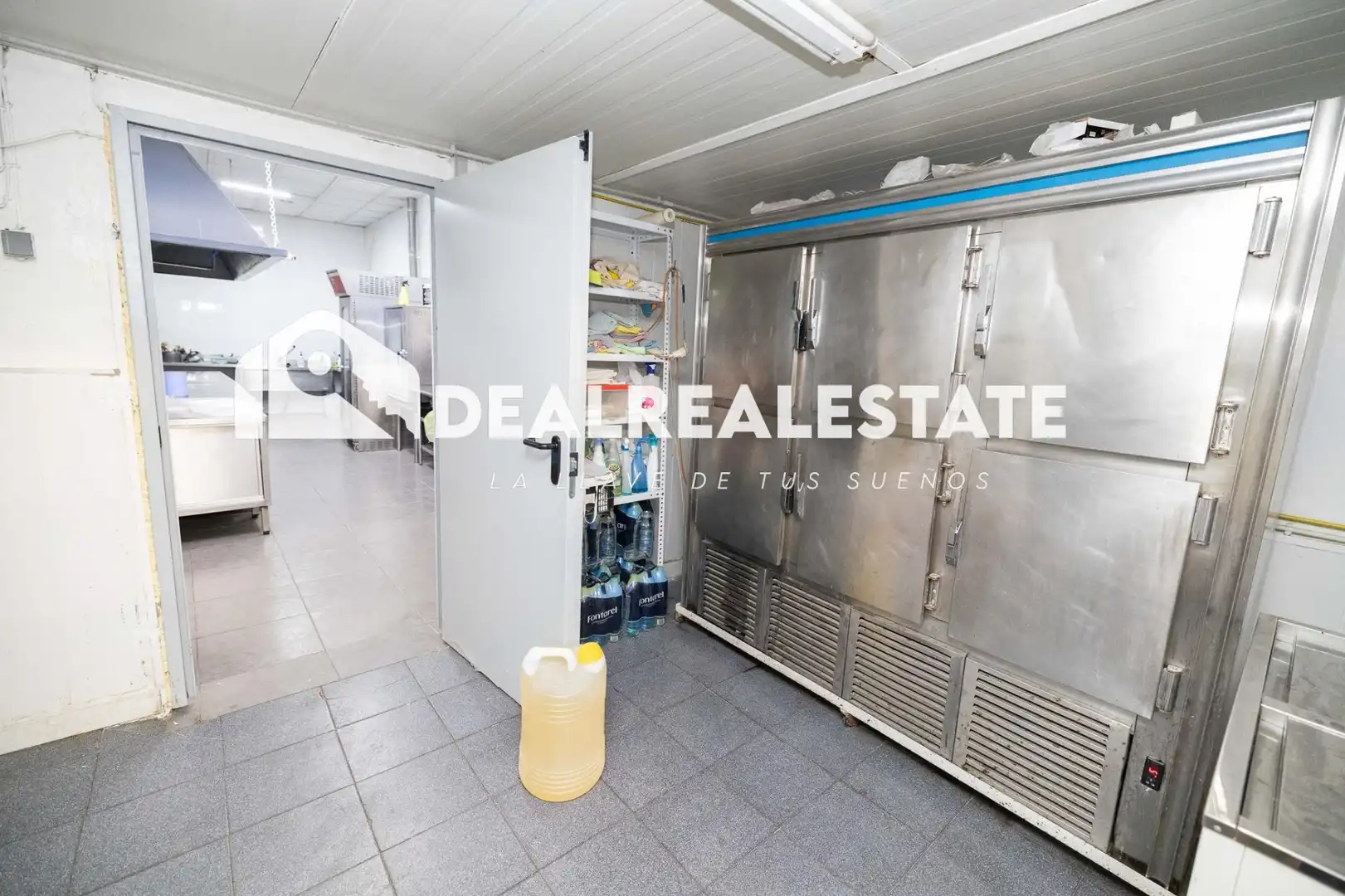 Local en venta en Calle FRAY LEOPOLDO ALPANDEIRE, Torre de la Reina