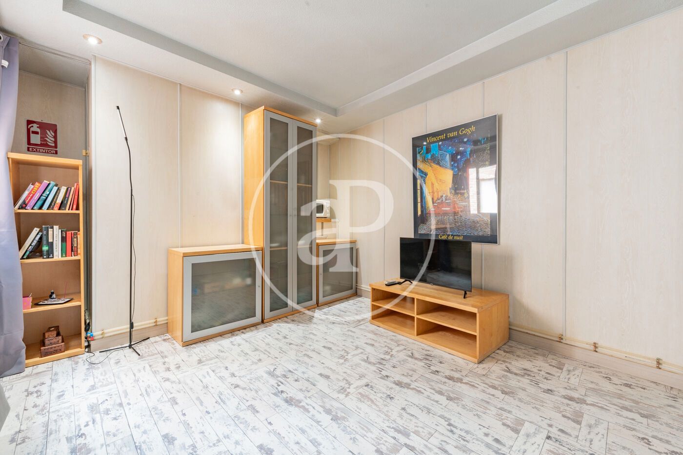 Living room of Flat for sale in  Madrid Capital  with Air Conditioner, Heating and Furnished