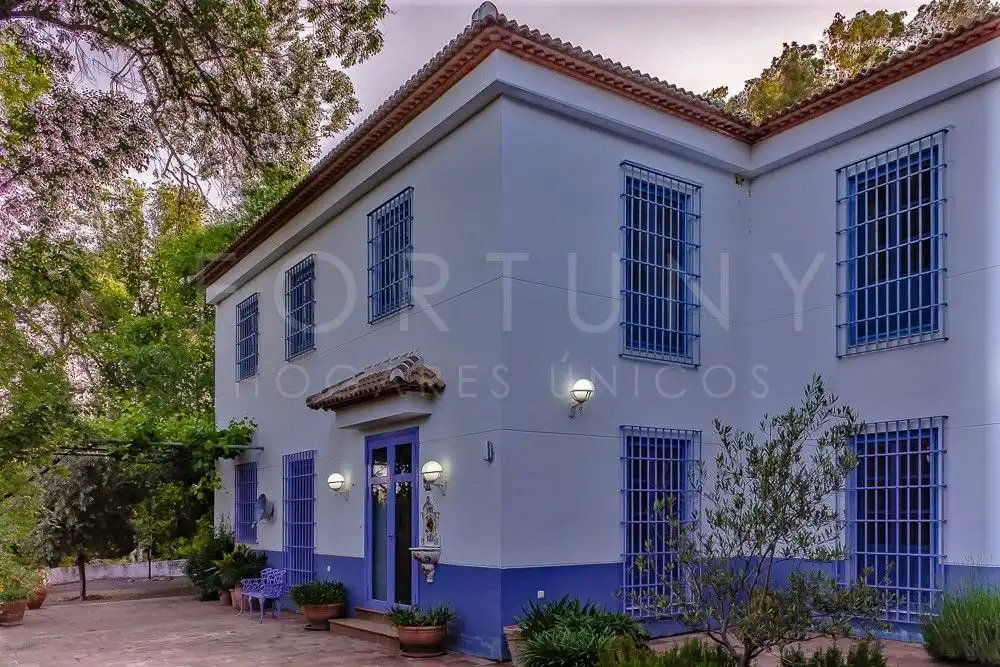 Vista exterior de Finca rústica en venda en Archidona amb Calefacció, Jardí privat i Terrassa