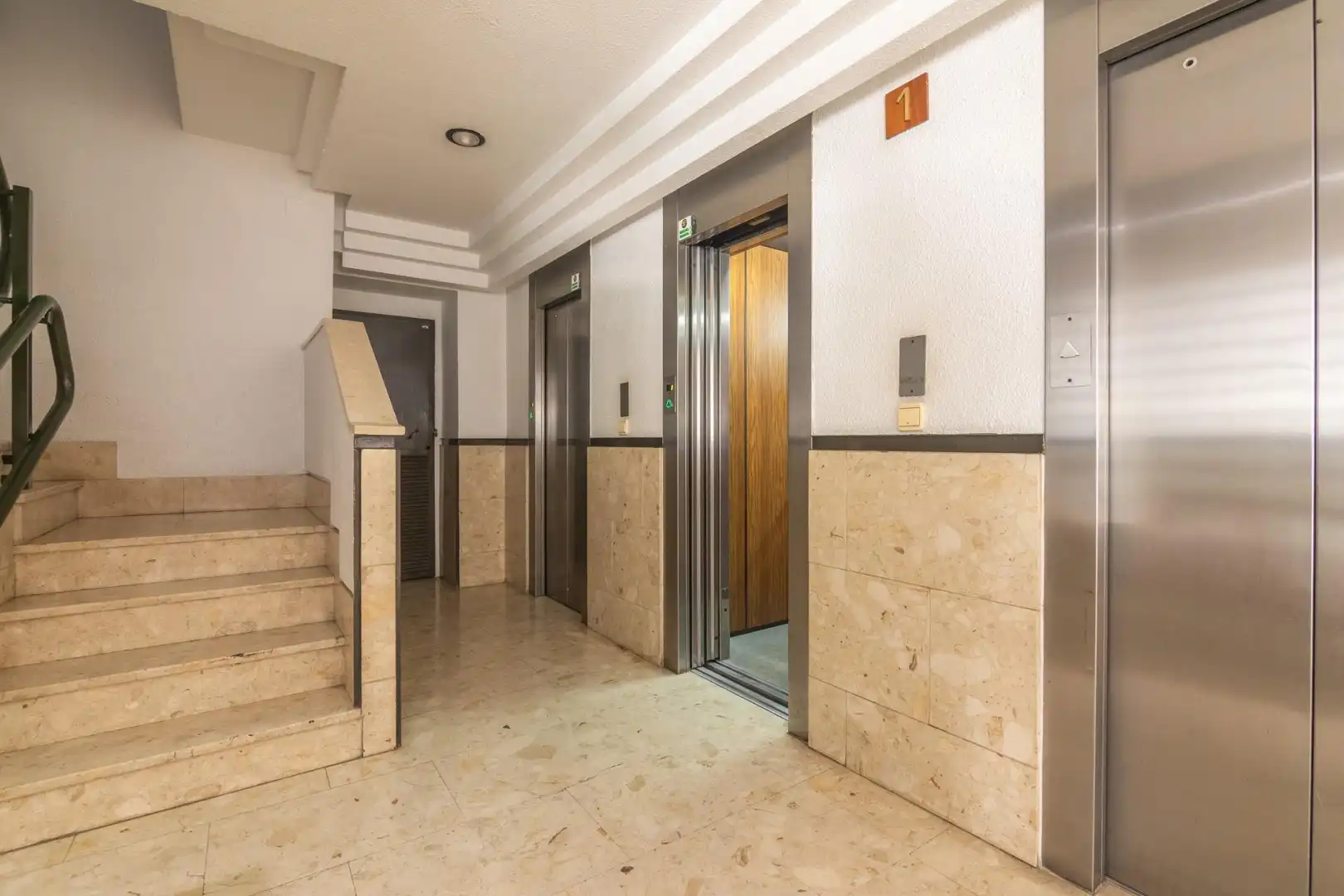 Piso en venta en Elche / Elx con Aire acondicionado, Calefacción y Balcón
