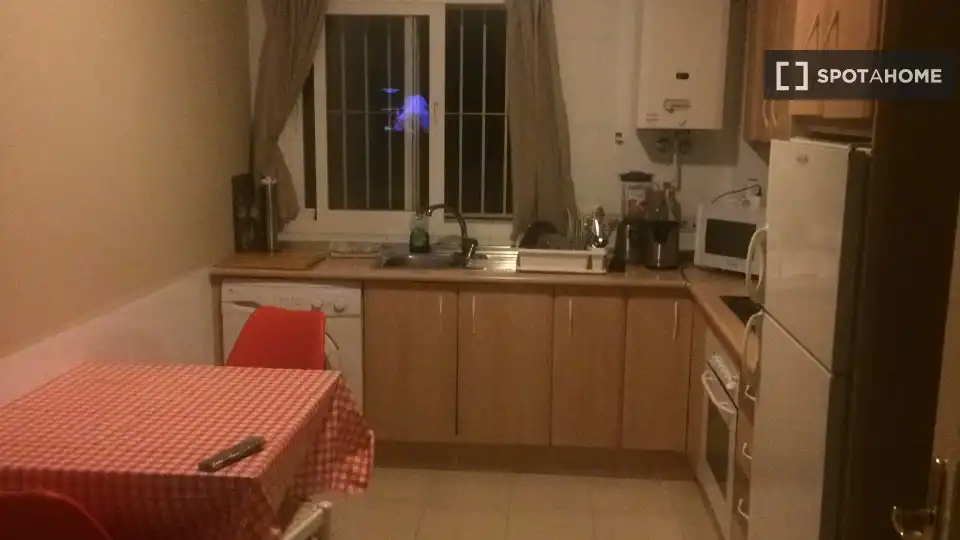 Room in Carranque - Haza Cuevas