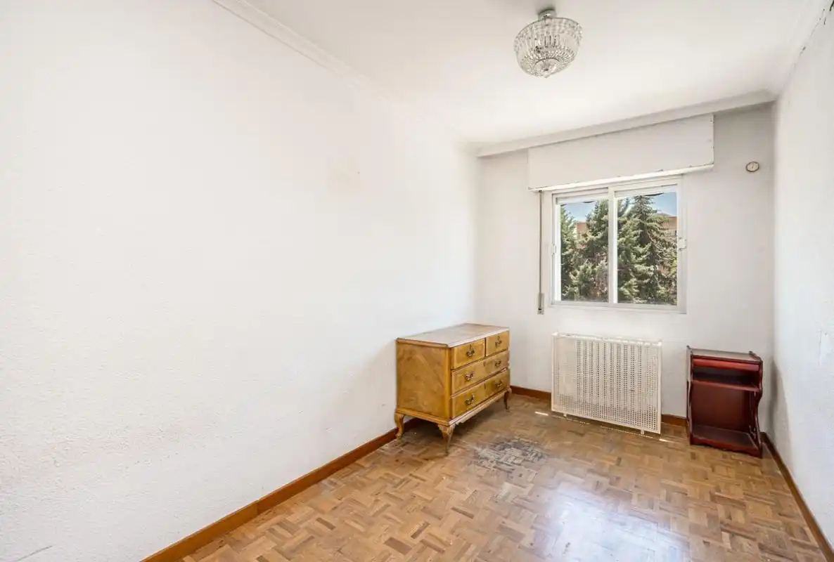 Dormitori de Casa o xalet en venda en Madrid amb Aire condicionat, Calefacció i Jardí privat