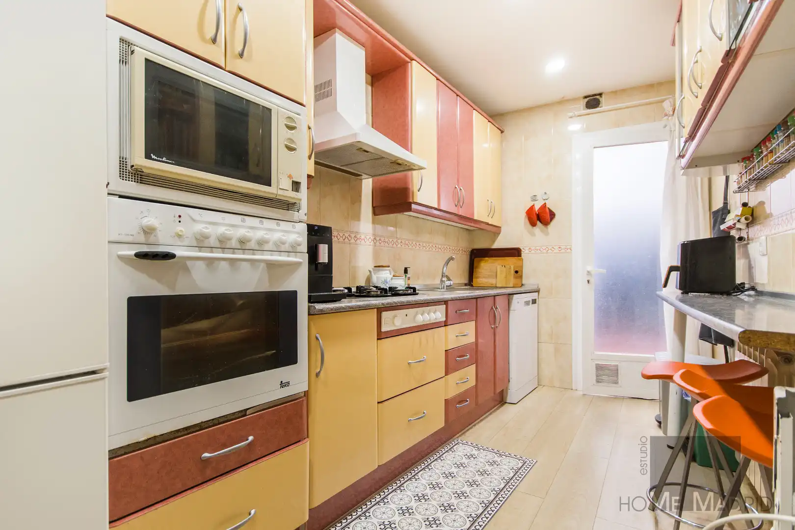 Küche von Wohnung zum Verkauf in Madrid mit Klimaanlage und Heizung
