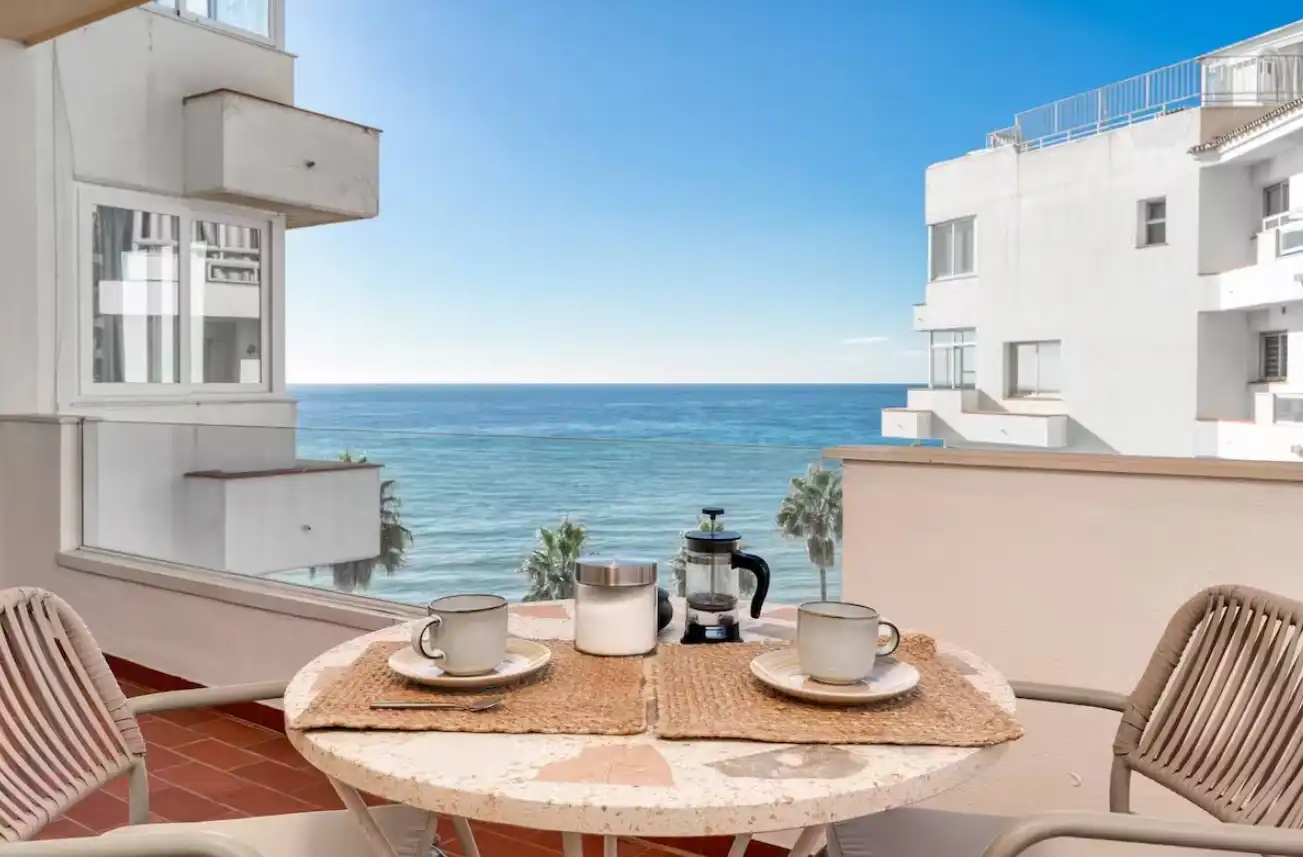 Apartments for rent in Avenida Severo Ochoa, 16, Playa Bajadilla - Puertos