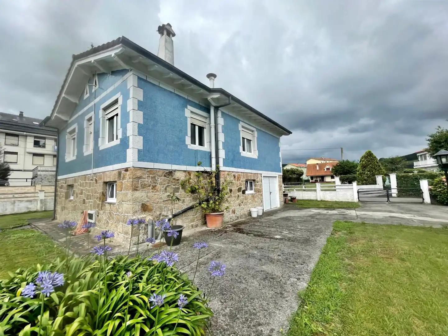 Exterior view of Houses for sale in Piélagos  with Heating, Parquet flooring and Storage room