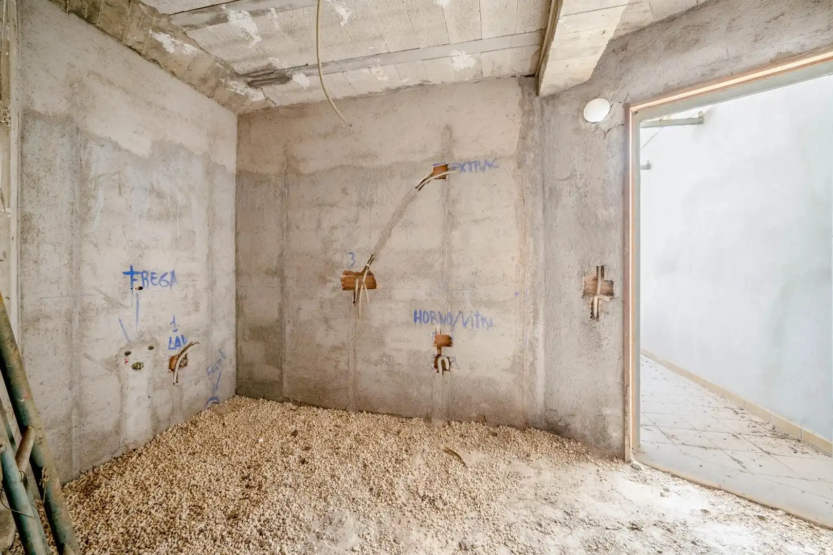 Bathroom of Buildings for sale in Maria de la Salut