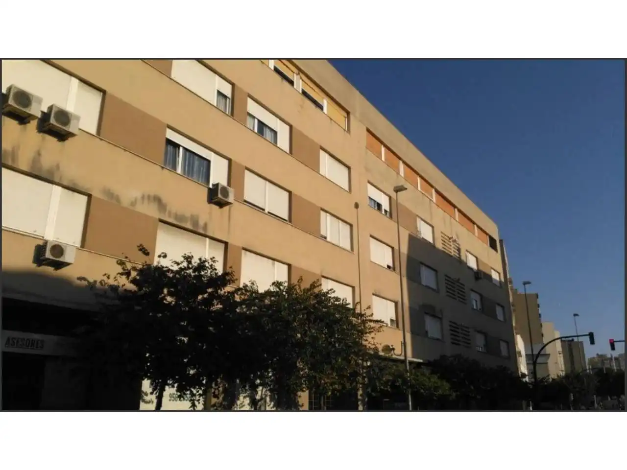 Vista exterior de Piso en venta en Cádiz con Parquet